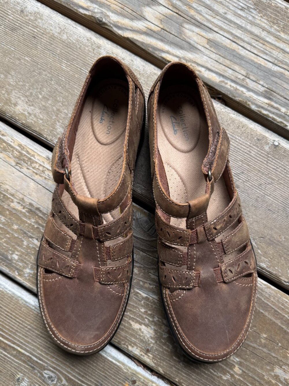 Clarks Collection Fisherman Brown Leather Ultimate Comfort Shoe in Women's 8.5M